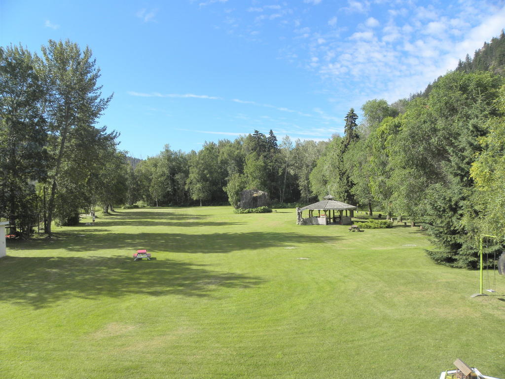 Rivermount Motel Little Fort Zewnętrze zdjęcie