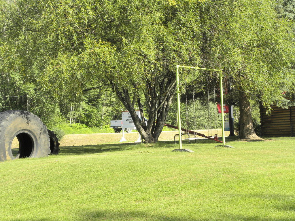 Rivermount Motel Little Fort Zewnętrze zdjęcie