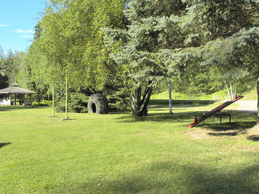 Rivermount Motel Little Fort Zewnętrze zdjęcie