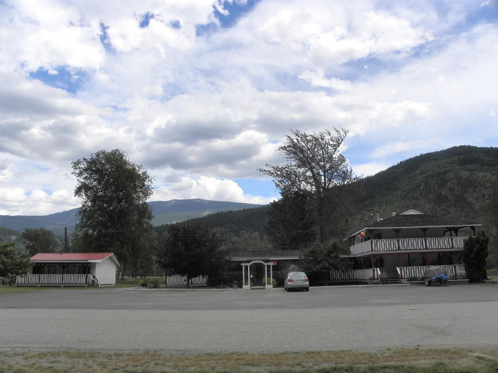 Rivermount Motel Little Fort Zewnętrze zdjęcie